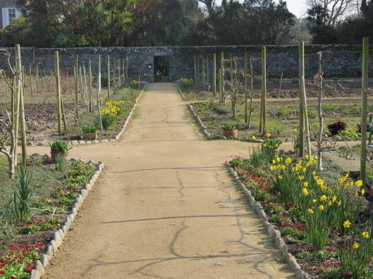 guernsey_walledgarden_wideview